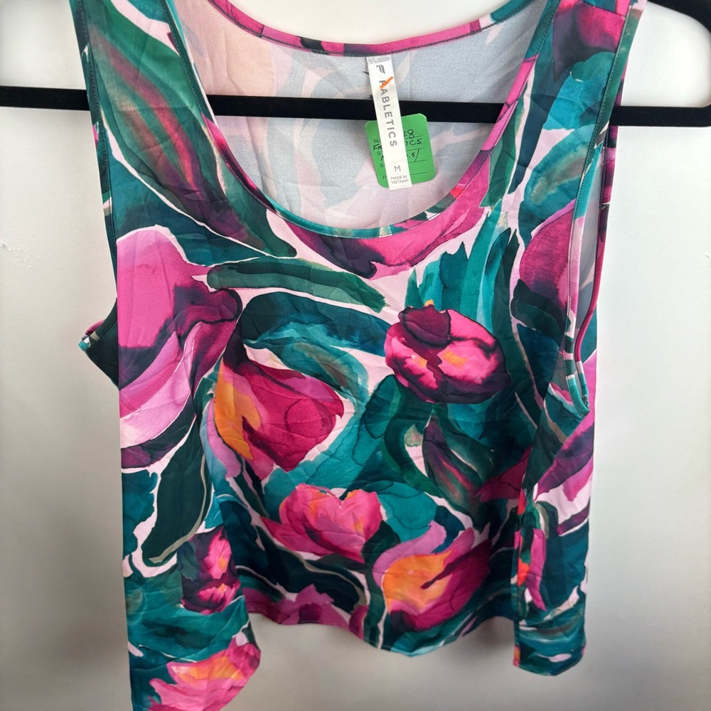 Fabletics. Floral print. Sleeveless. Size medium.
